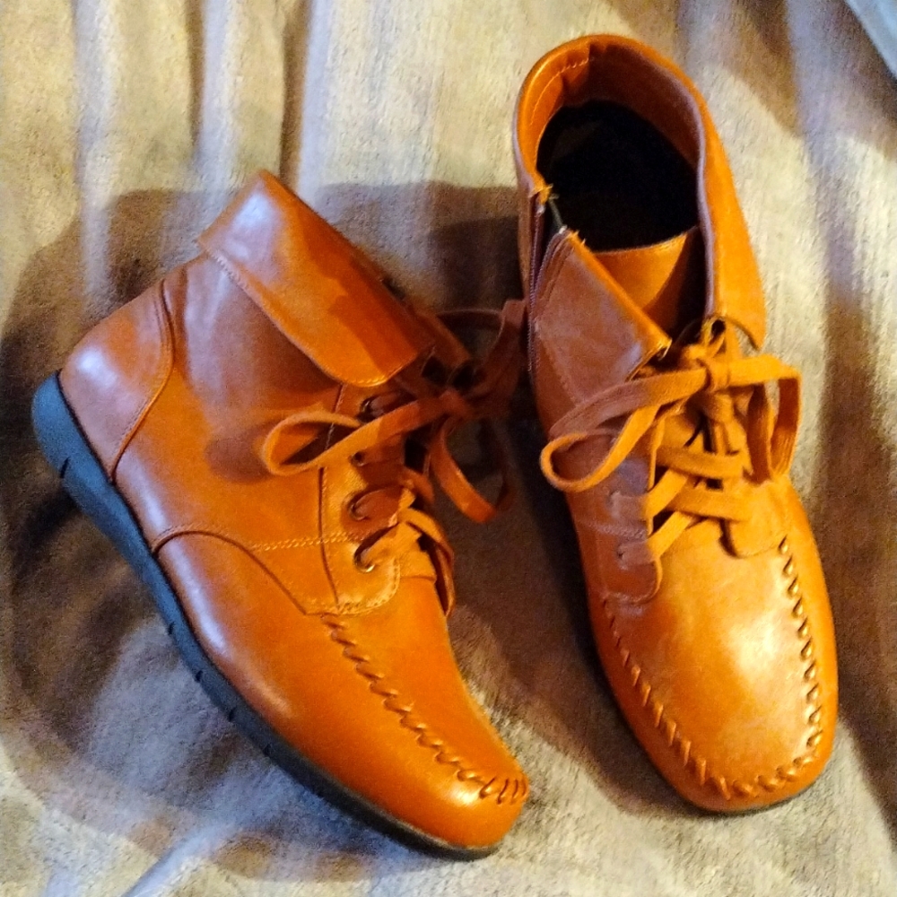 Ankle boots zip up cushion sole worn once